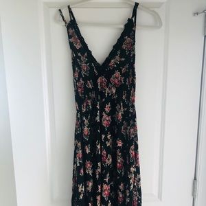 Strappy Floral Midi Dress!